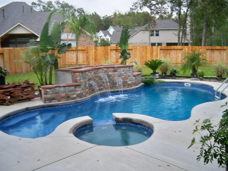 laguna-deluxe-freeform-fiberglass-pool-4a.jpg