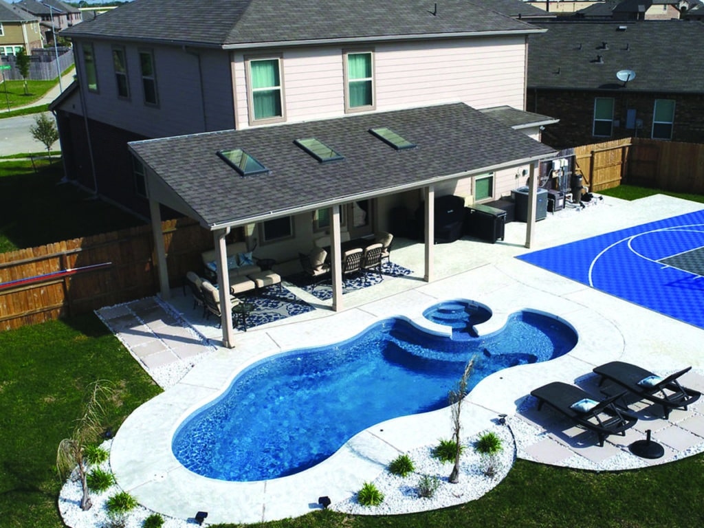 Bermuda 14 Deluxe Fiberglass Pool