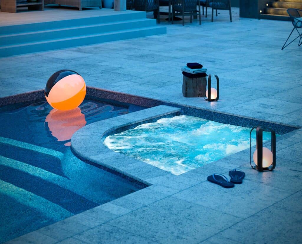 Cayman 14 Deluxe Pool 2