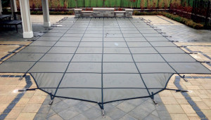 Solid & Mesh Safety Covers Fiberglass Swimming Pools 8