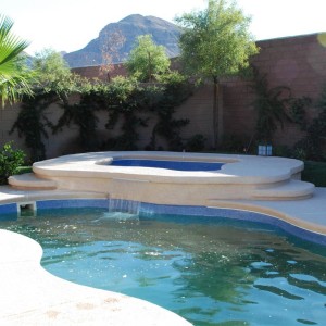 Regal Freeform Spa by Latham | Fiberglass Pool Shells - DC, Maryland ...